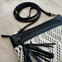 Load image into Gallery viewer, Shoulder-strap bag with tassel &quot;Lao Naga&quot; (White/Black)
