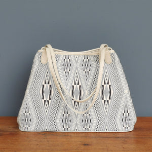 Shoulder bag "Jarai diamond" (White/White)