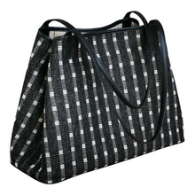 Load image into Gallery viewer, Shoulder bag "Dotted" (Black/White)
