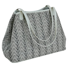 Load image into Gallery viewer, Shoulder bag &quot;Cotton&quot; (Nan flower/Gray)
