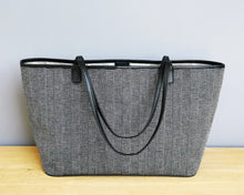Load image into Gallery viewer, Shoulder bag "Cotton" (Black)
