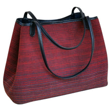 Load image into Gallery viewer, Shoulder bag &quot;Cotton&quot; (Wine red/Navy)
