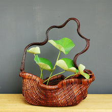 Load image into Gallery viewer, Rattan basket "Vine"
