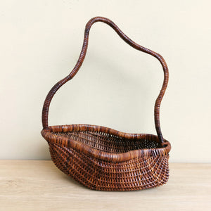 Rattan basket "Vine"