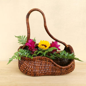 Rattan basket "Vine"