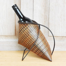 Load image into Gallery viewer, Wine holder basket (Brown)
