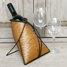 Load image into Gallery viewer, Wine holder basket (Golden brown/Zigzag)
