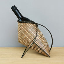 Load image into Gallery viewer, Wine holder basket (Light brown)
