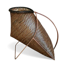 Load image into Gallery viewer, Wine holder basket (Brown)
