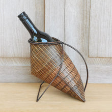 Load image into Gallery viewer, Wine holder basket (Brown/Stripes)
