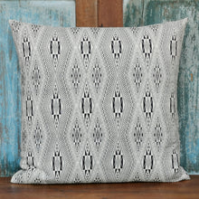 Load image into Gallery viewer, Cushion cover &quot;Jarai Diamond&quot; (White)(L)
