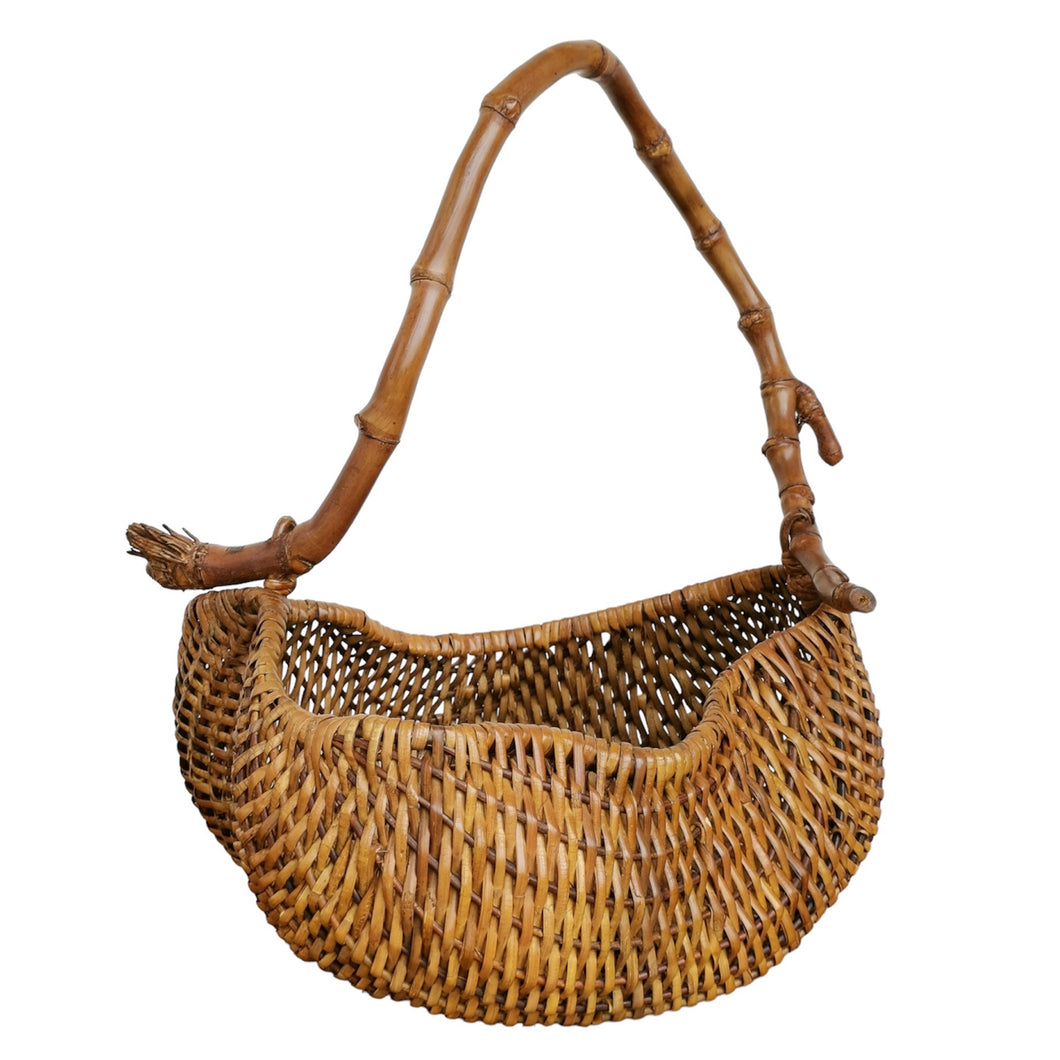 Rattan basket with bamboo handle