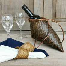 Load image into Gallery viewer, Wine holder basket (Dark brown/Zigzag)
